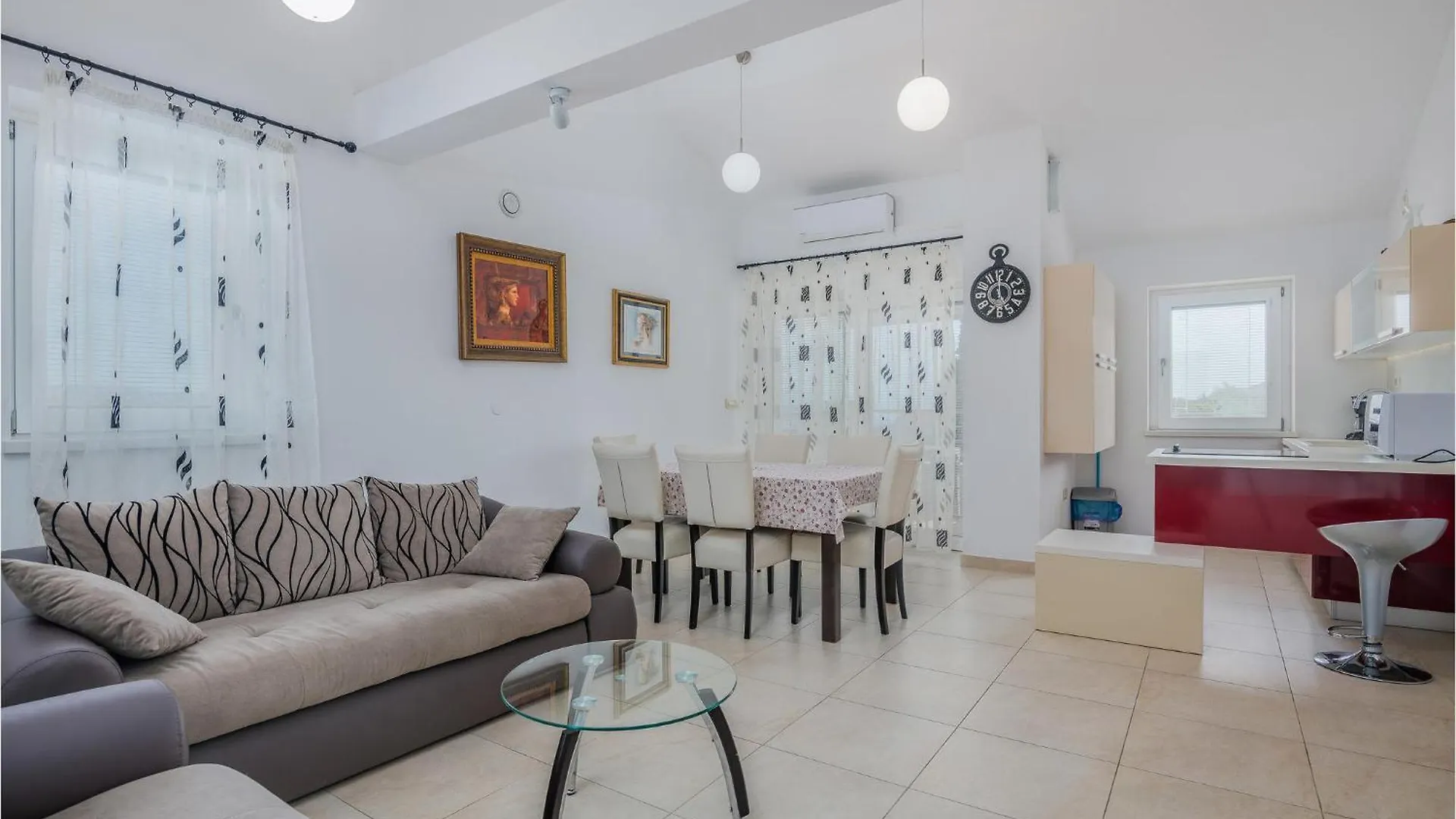 Lovely Apartment In Salatici With Kitchen 0*, Salatić קרואטיה
